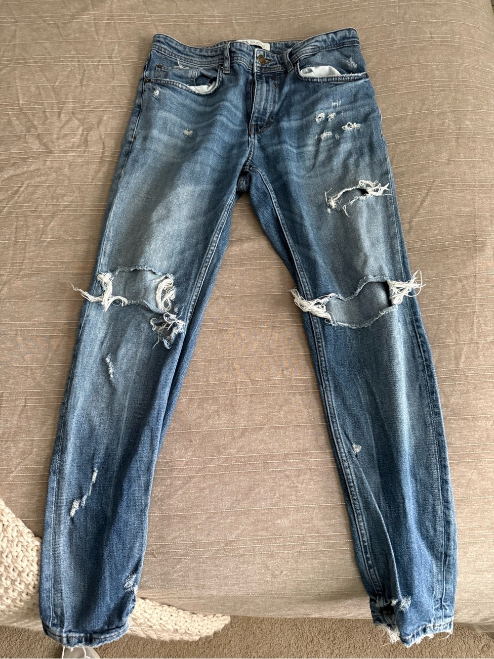 Zara Men's Distressed Dark Blue Skinny Jeans